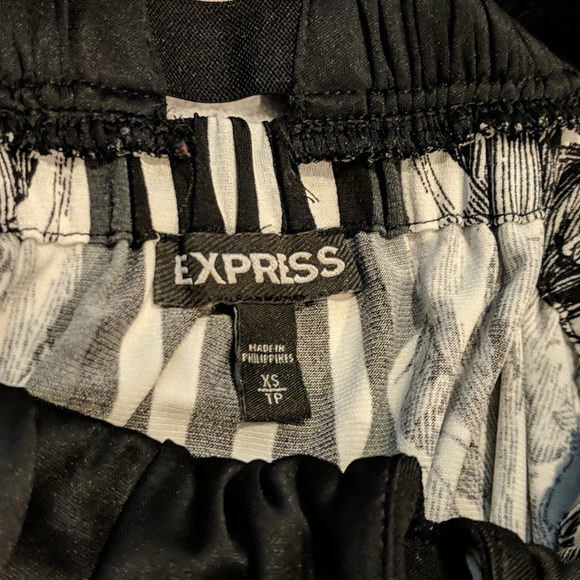 Express Top - Picture 5 of 5